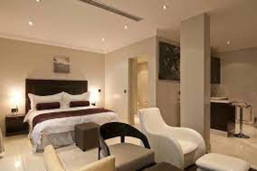 EXECUTIVE SUITE