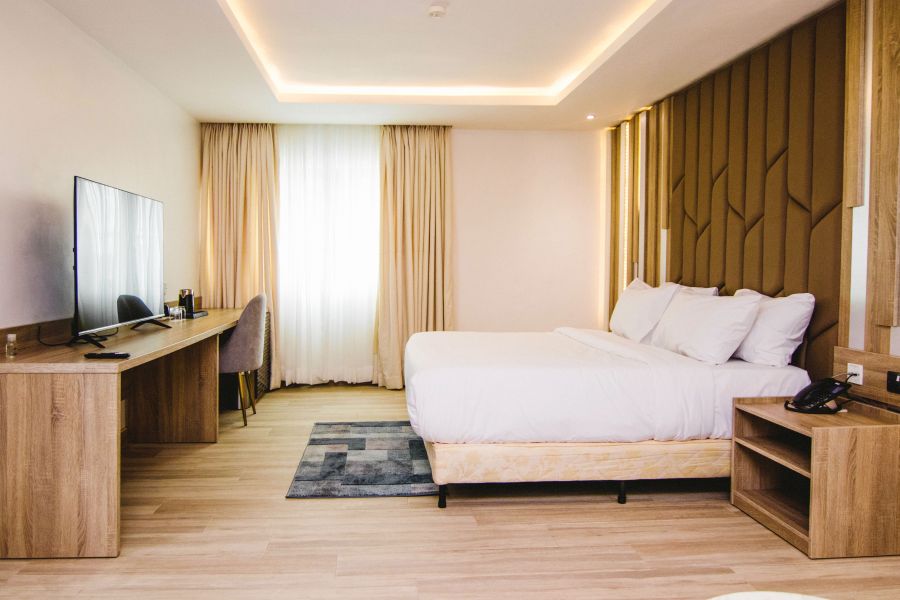 SUPERIOR ROOM