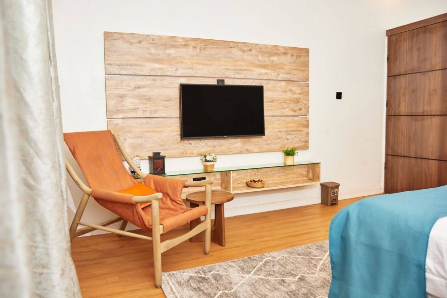 OVERWATER TERACE ROOM