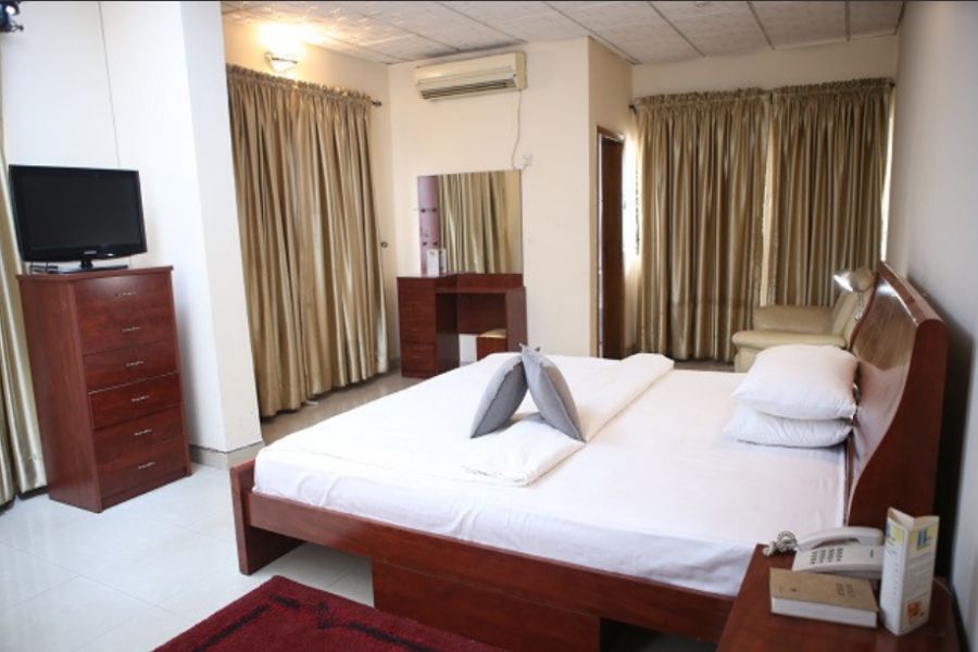 STANDARD ROOM