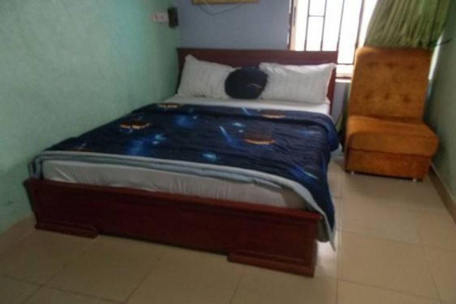 PREMIUM ROOMS
