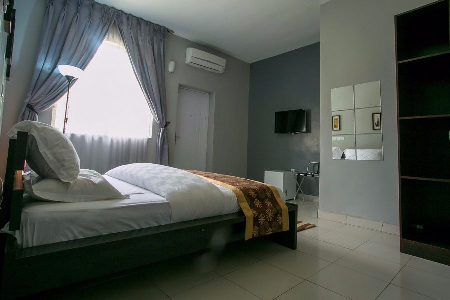 DELUXE ROOM 2