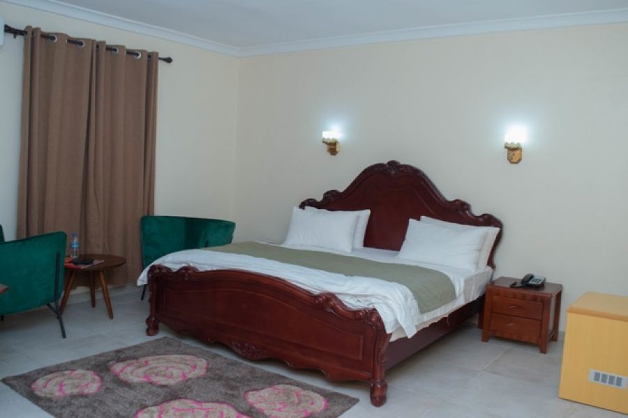 STANDARD ROOM