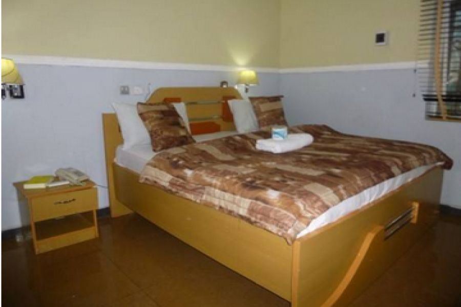 ONE BEDROOM DELUXE