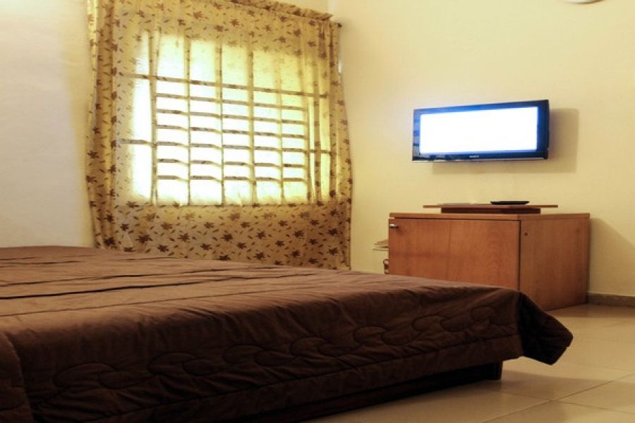 DELUXE ROOM