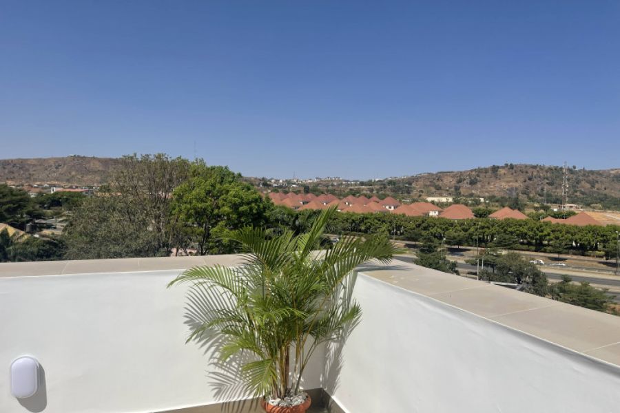 KING ROOM WITH MOUNTAIN VIEW