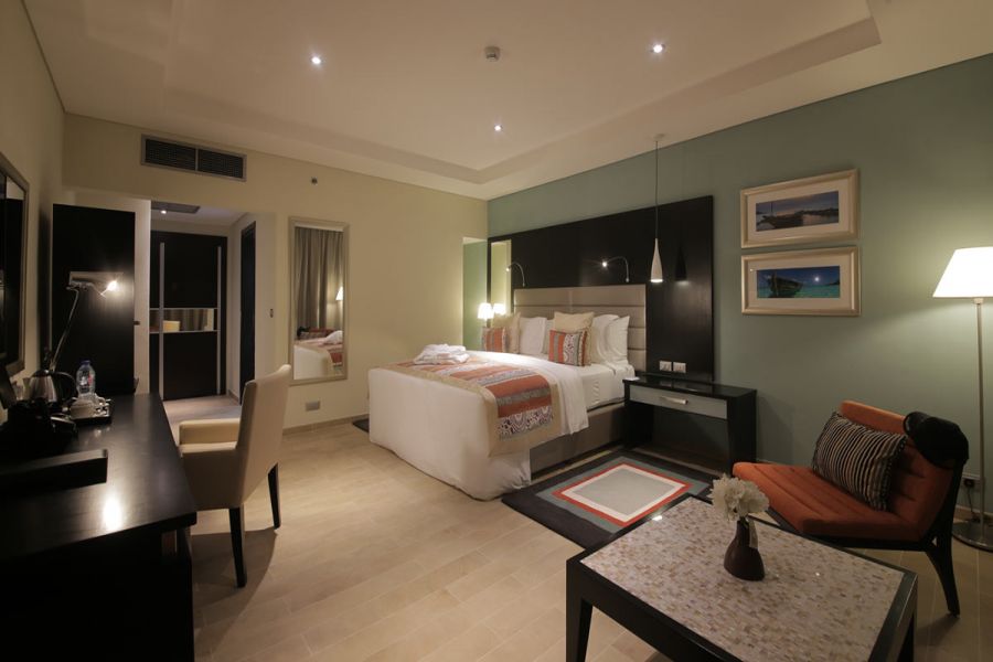 EXECUTIVE SUITE
