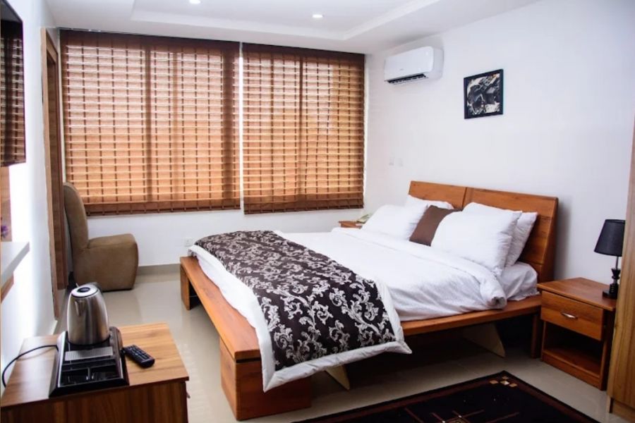 ONE BEDROOM EXECUTIVE 