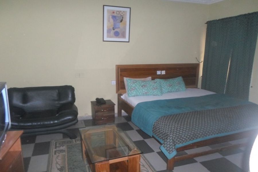 ROYAL SUITE