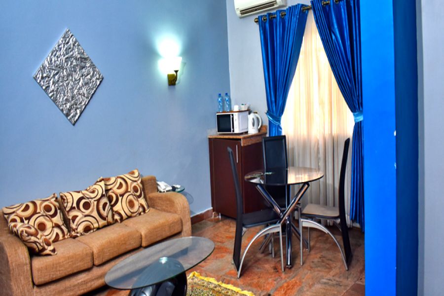 STANDARD ROOM
