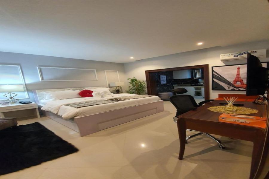 Executive Room