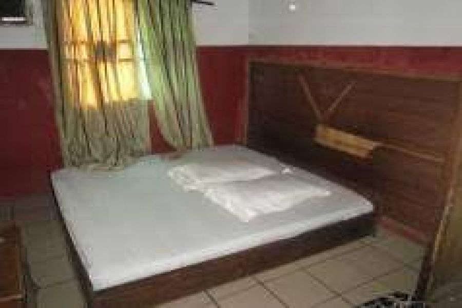 EXECUTIVE  ROOM