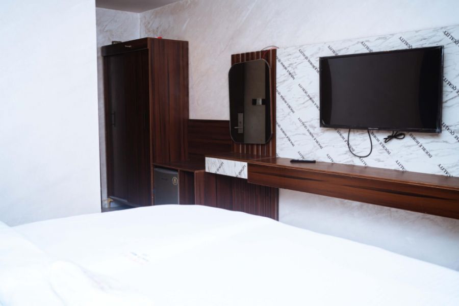 ONE BED APARTMENT