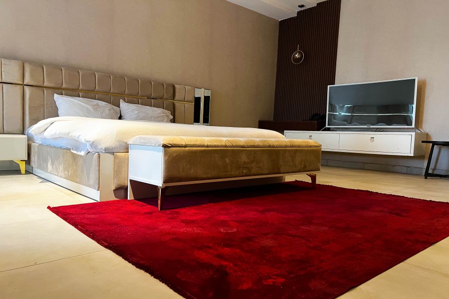 PREMIUM ROOM
