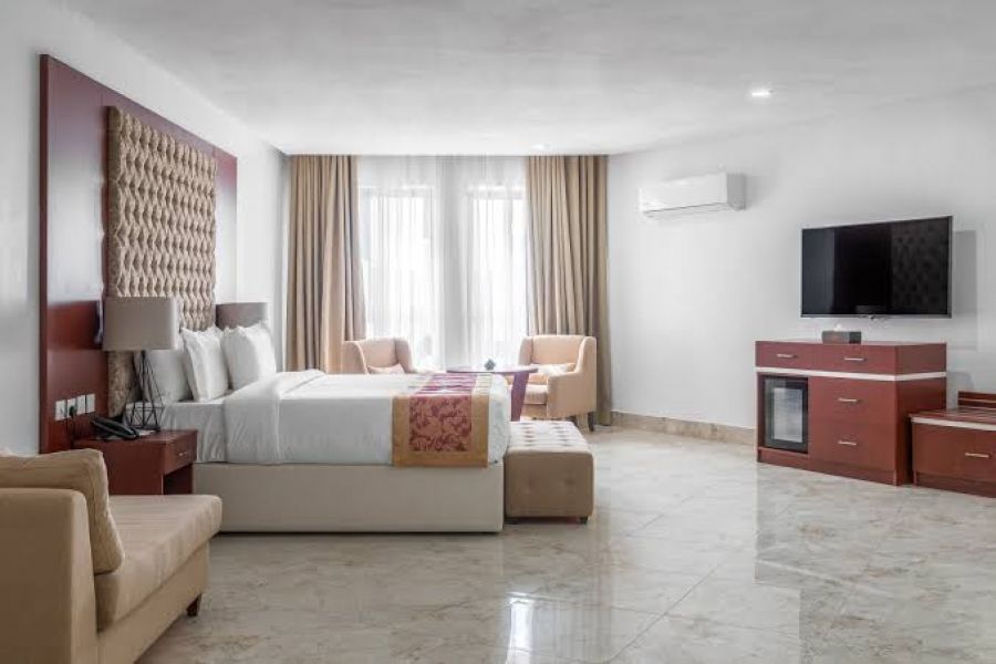 1 BED APARTMENT