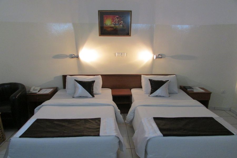 SUPERIOR ROOM