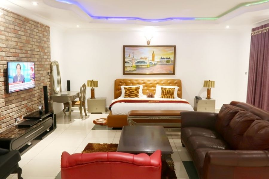 STANDARD ROOM